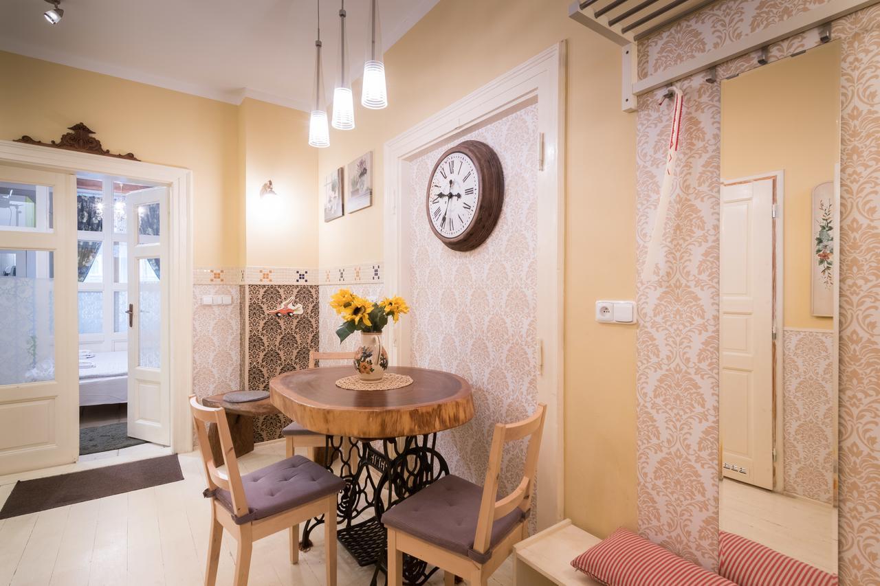 Alice Apartment House Prague Exterior photo